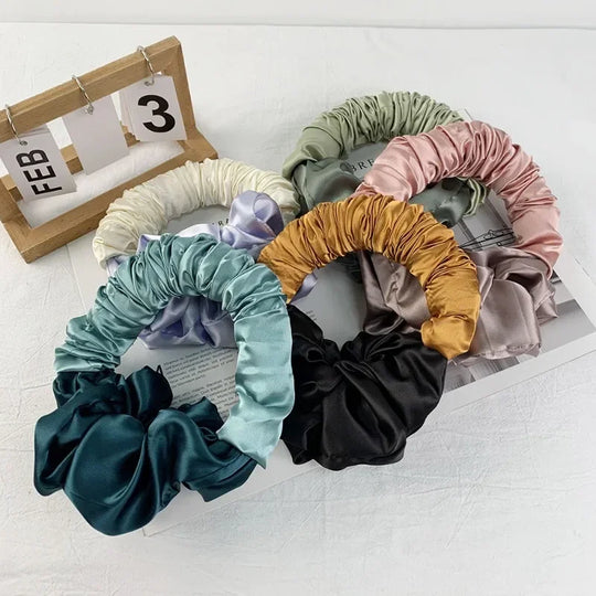 Knotless Kay Heatless Curling Silk Scrunchies