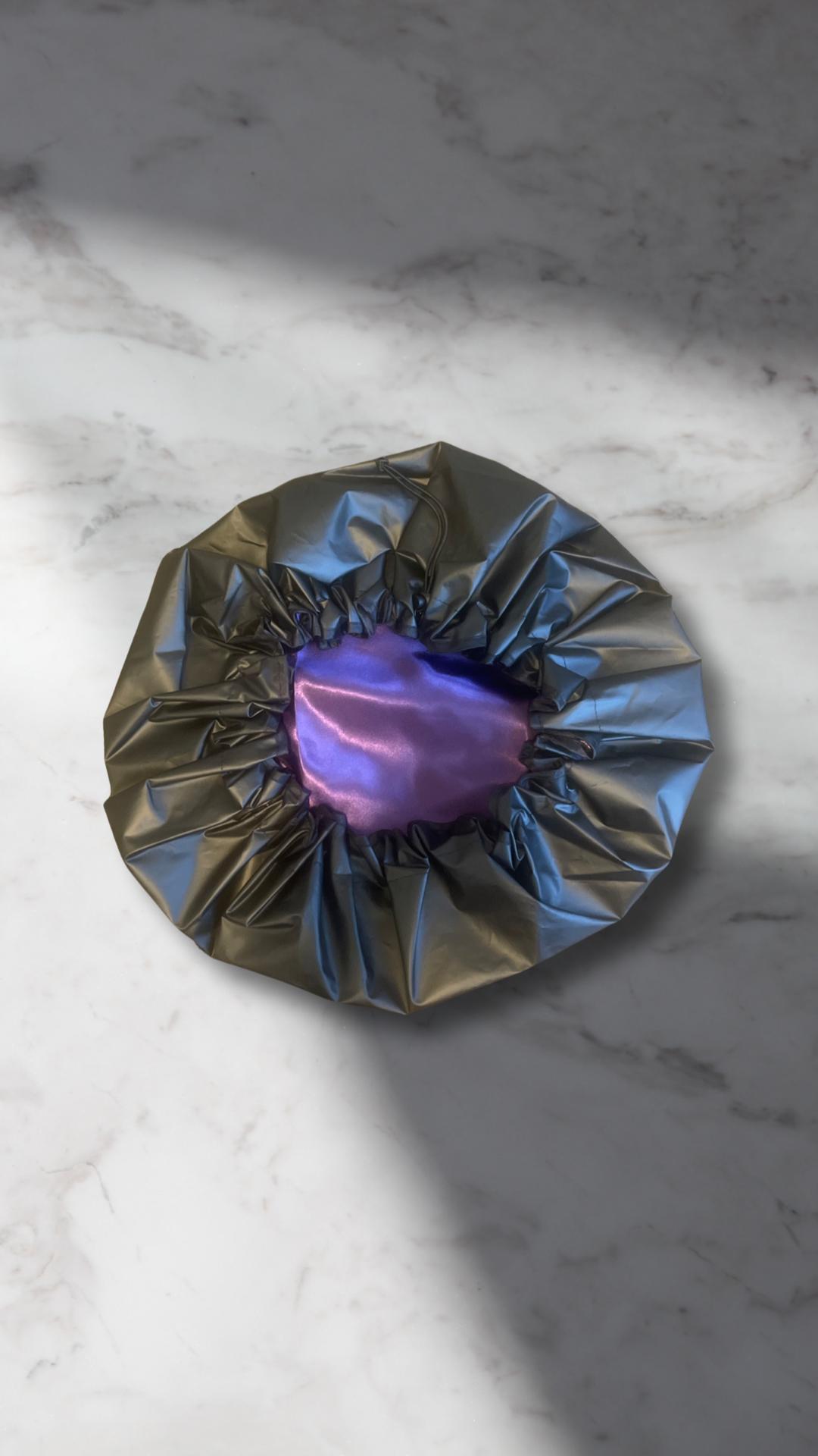 Knotless Kay Satin Lined Shower Cap